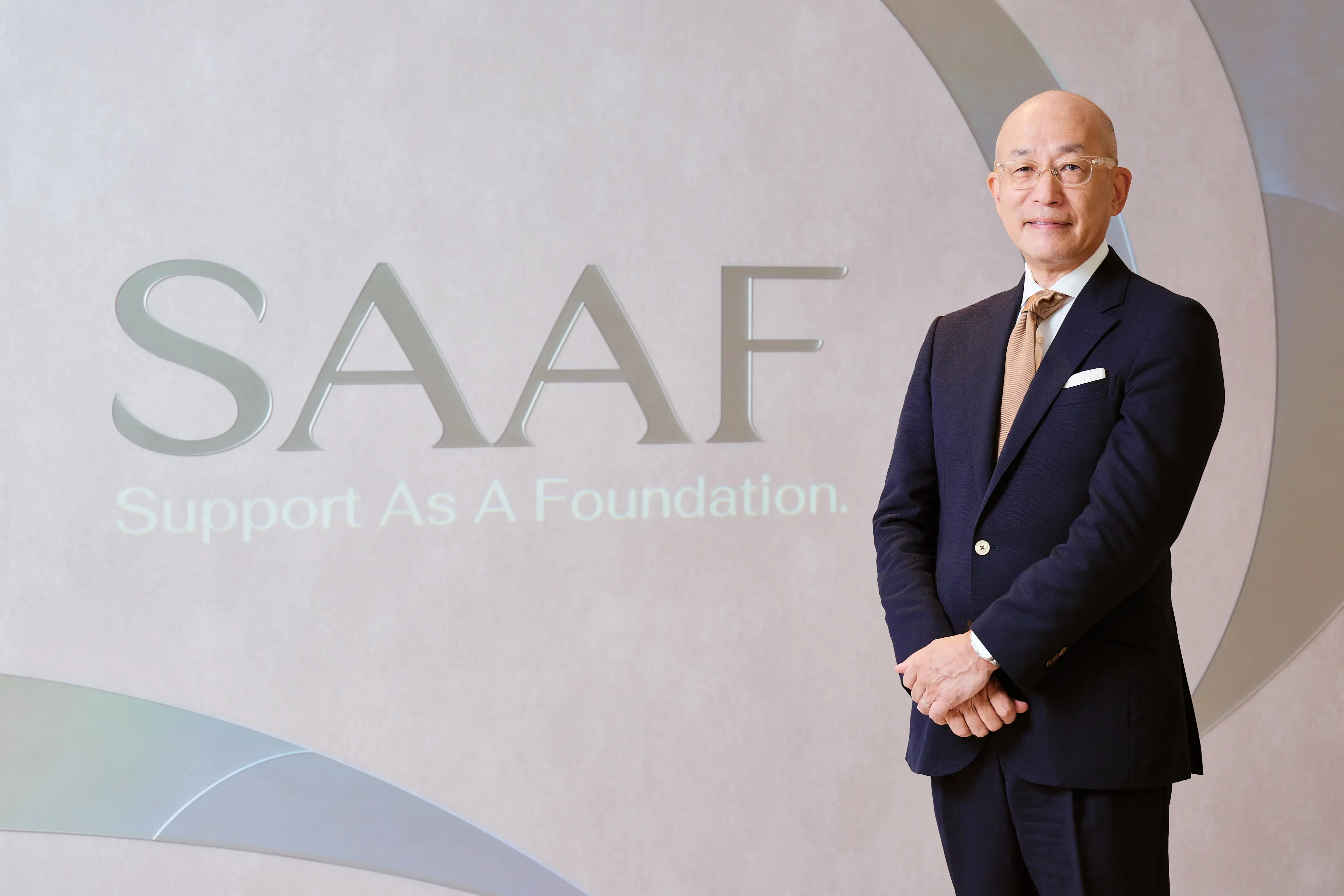 SAAFホールディングス  代表取締役 社長執行役員　左奈田　直幸